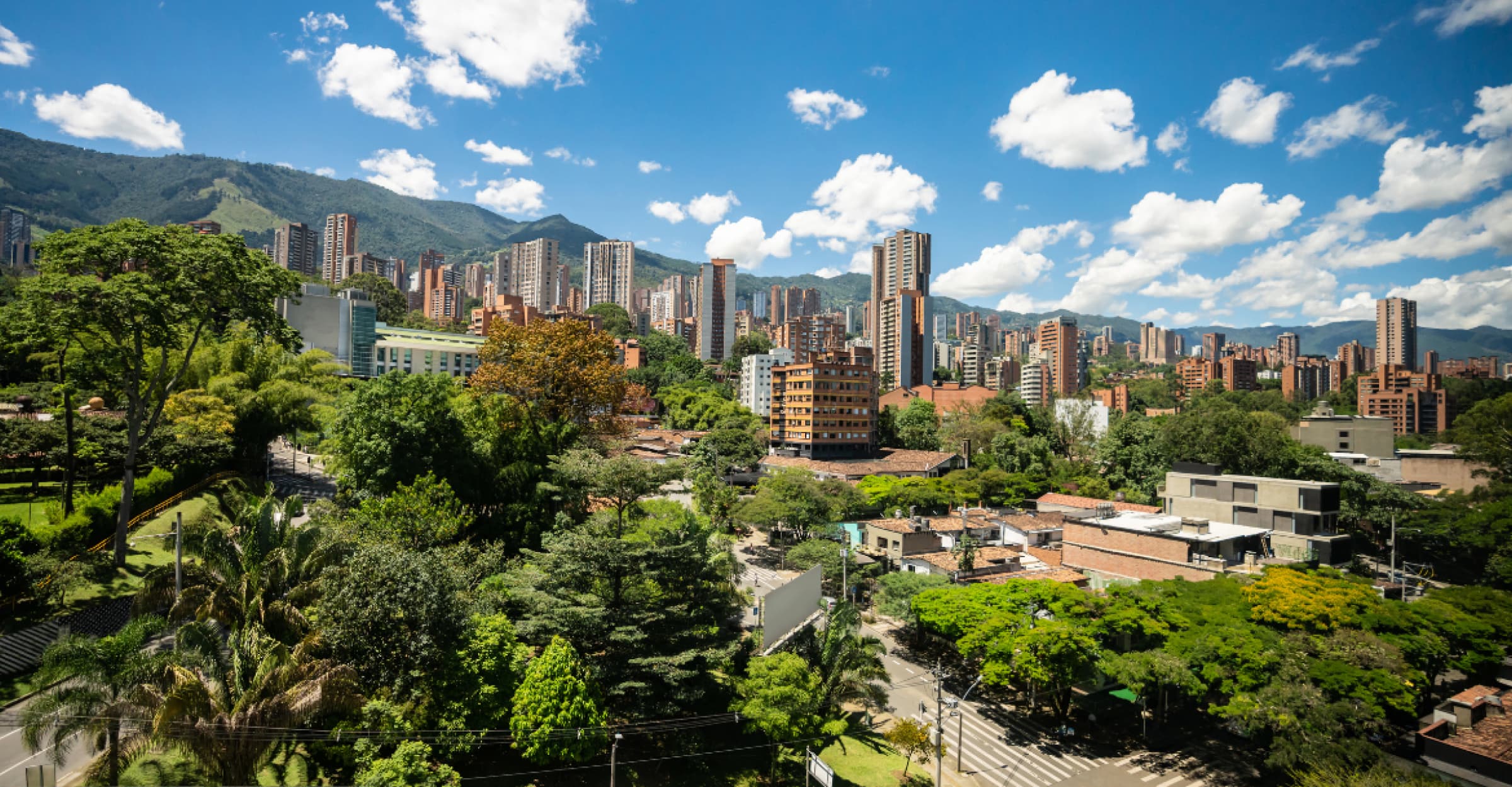 Renting in Medellín: El Poblado vs Laureles for Expats